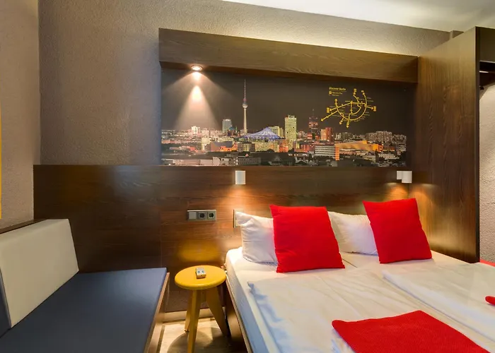 MEININGER Berlin HauptbahnhofHostel